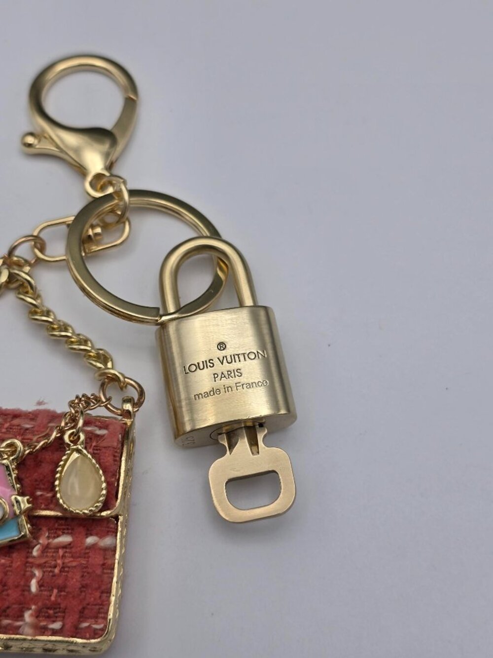 Authentic LV Gold Padlock 🔒 Unbranded Bag Keychain Charm for Louis Vuitton Bags - Picture 5 of 8